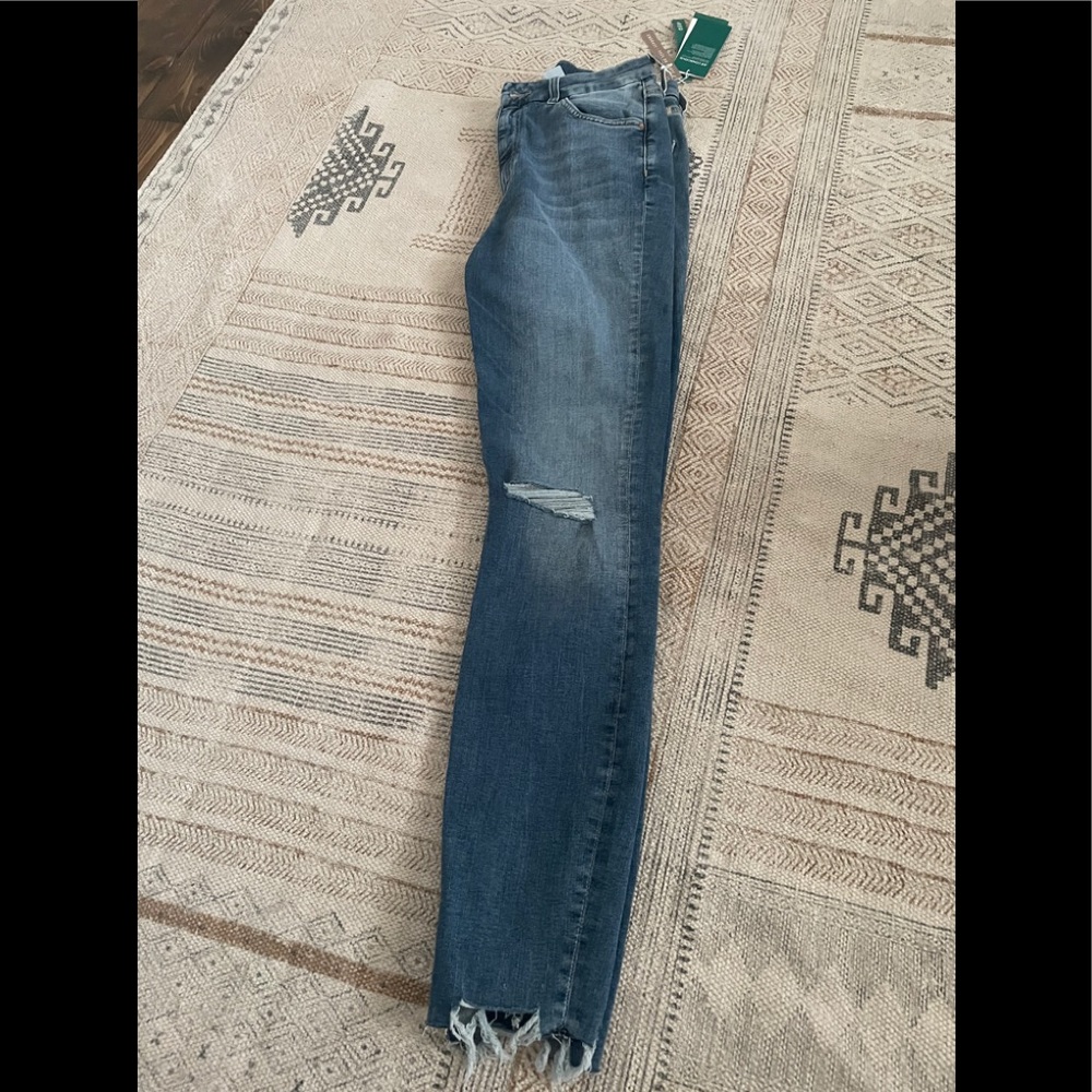 H&M “destructed” skinny jeans size 28
